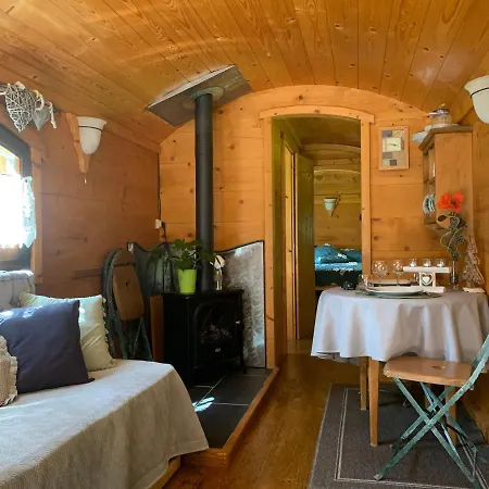 La Roulotte Du Randonneur *